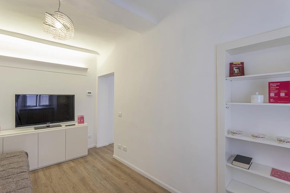 Communal lounge/ TV room, Living room