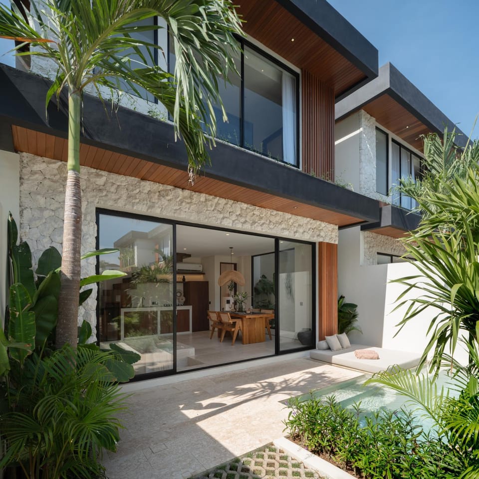 Property building, Garden, Balcony/Terrace