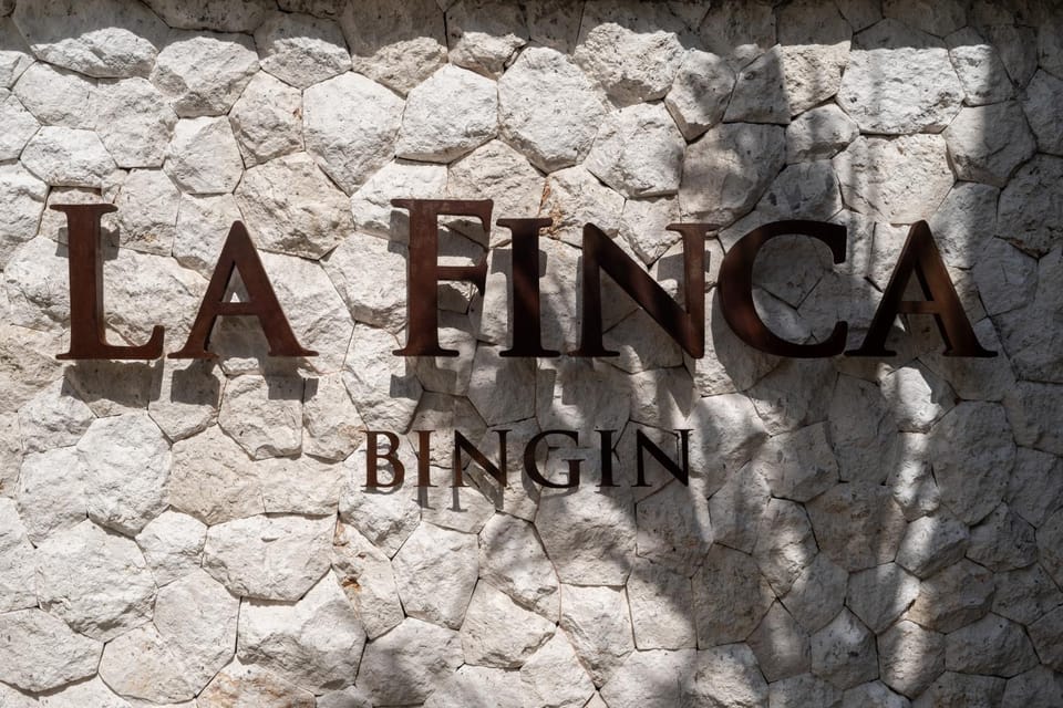 Day, Property logo or sign