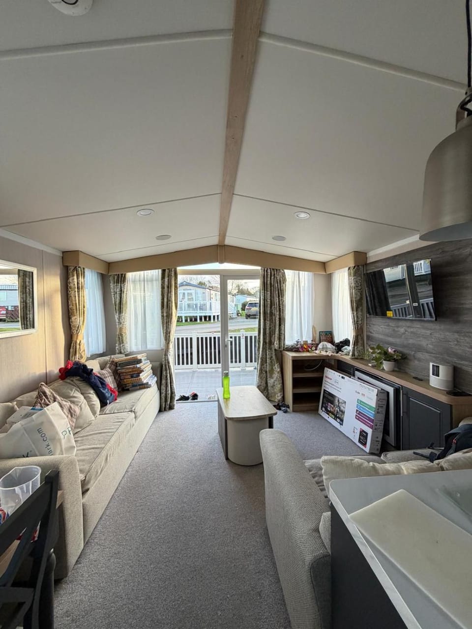 Luxury 3-Bed Caravan with Decking & Free Parking near beaches - Primrose Valley Vacation rental in Primrose Valley