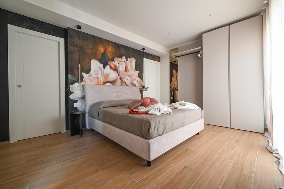 Bed, Photo of the whole room, Bedroom, towels, wardrobe