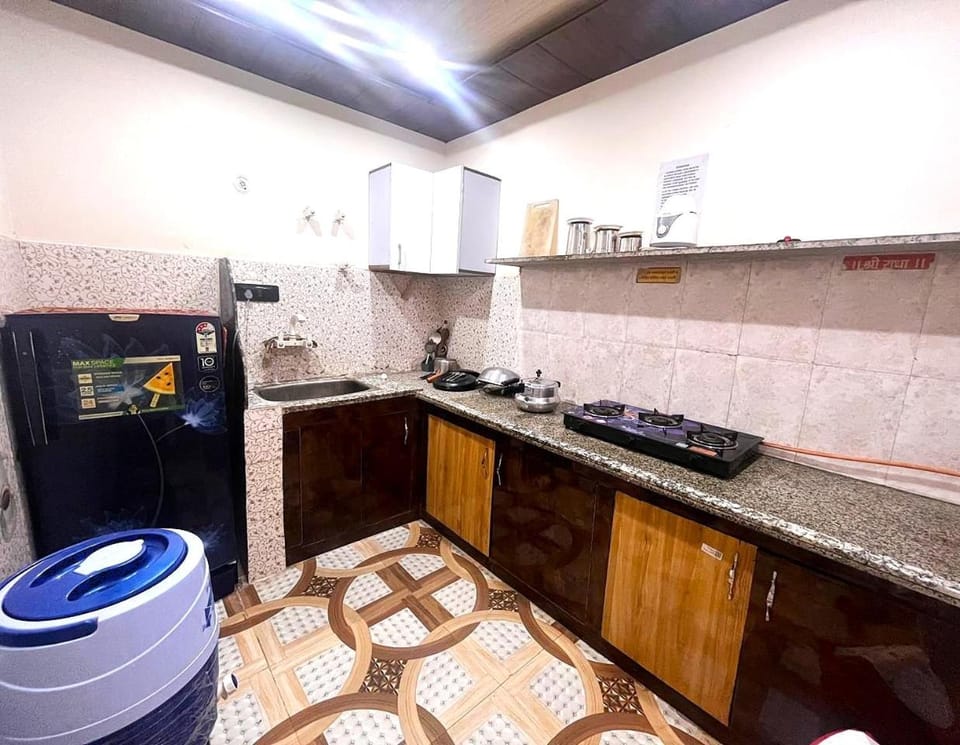 PARADISE VILLA Near Prem Mandir Vacation rental in Uttar Pradesh