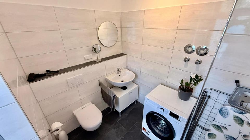 Bathroom, washing machine