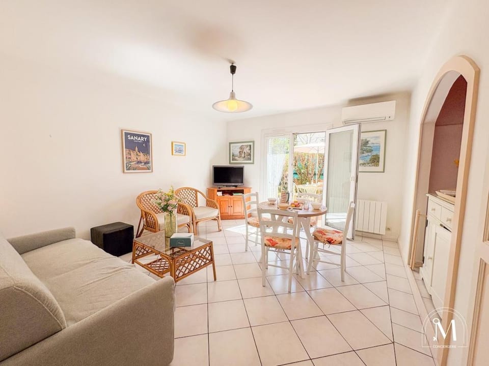 Appartement cosy à deux pas de la mer Apartment in Sanary-sur-Mer