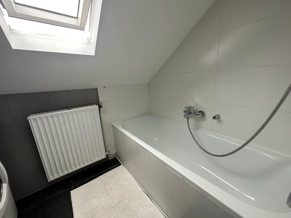 Bathroom, Bath