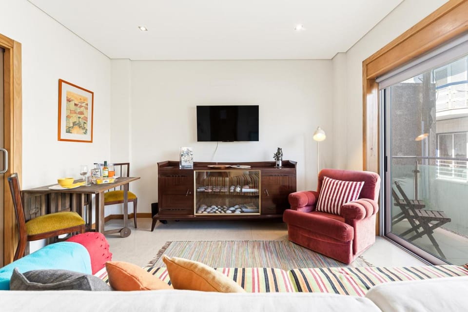 Communal lounge/ TV room, TV and multimedia, Living room, Seating area