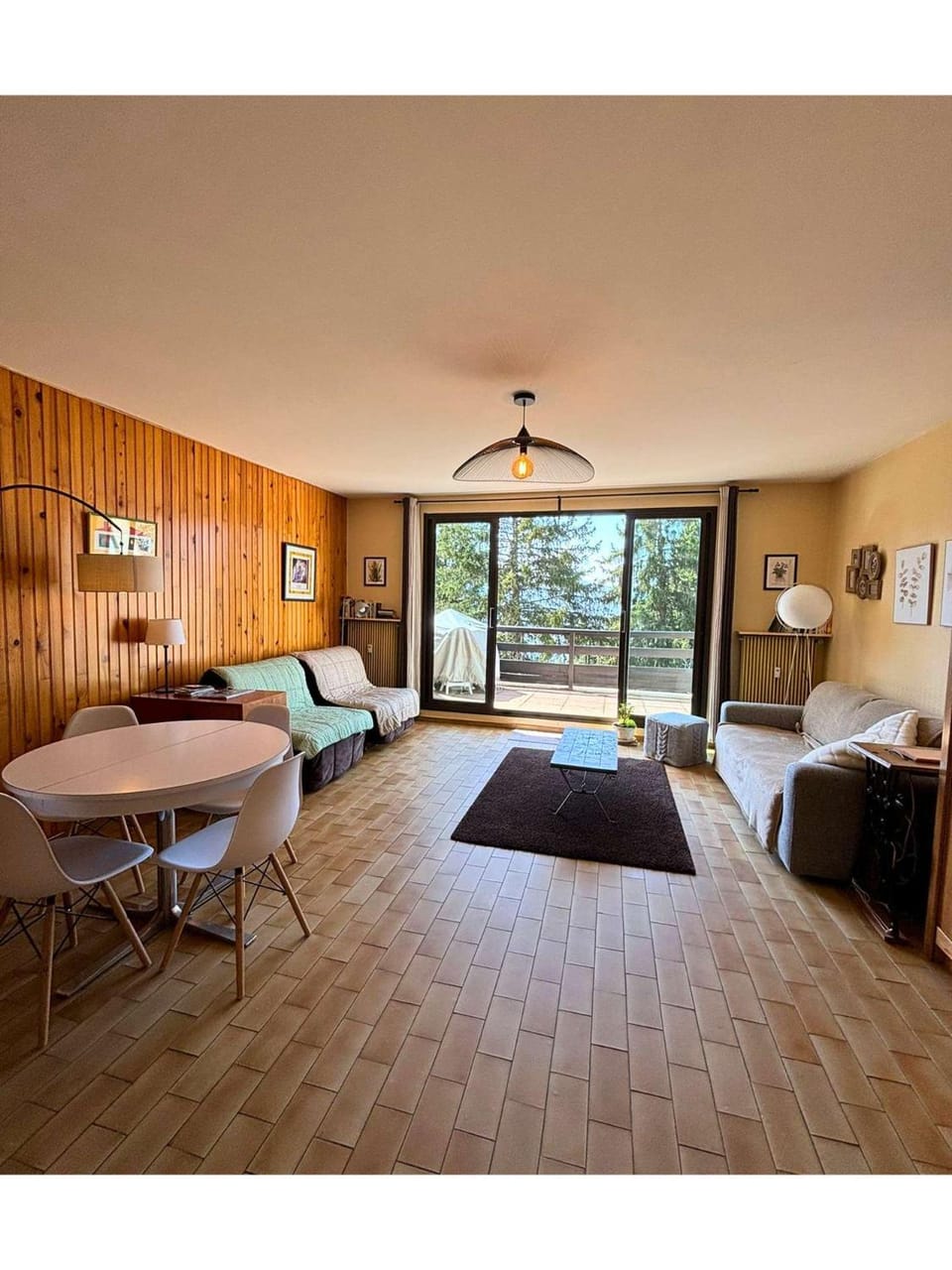 Living room, Dining area