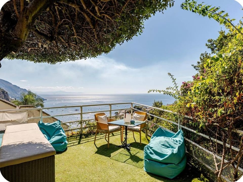 CasaMia Positano - sea view and private outdoor hot tub Apartment in Positano