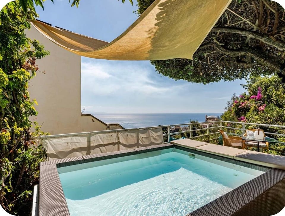 CasaMia Positano - sea view and private outdoor hot tub Apartment in Positano