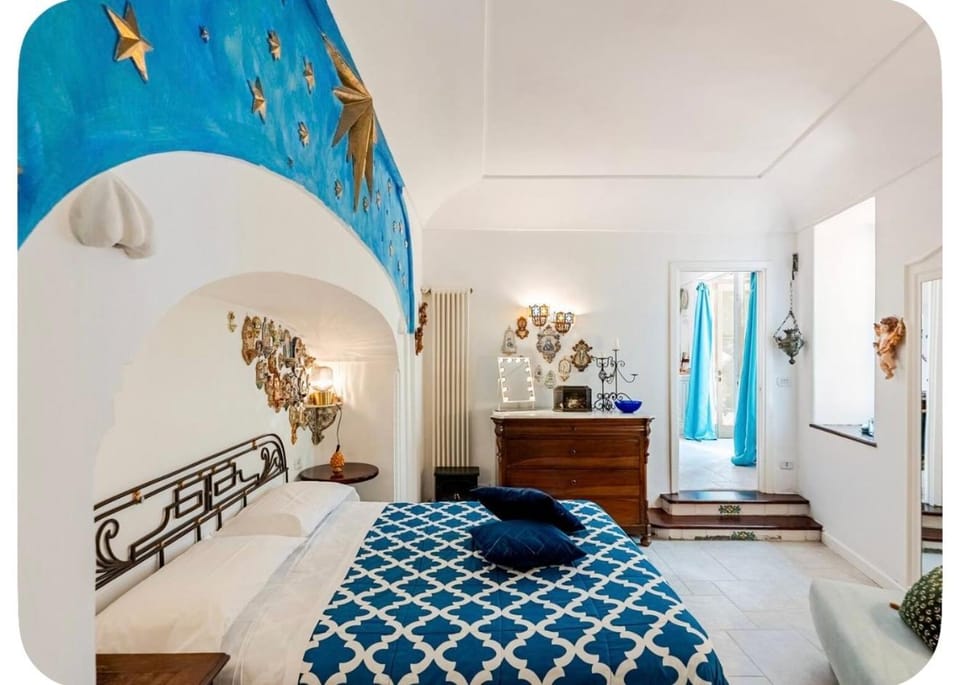 CasaMia Positano - sea view and private outdoor hot tub Apartment in Positano