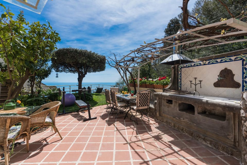 CasaMia Positano - sea view and private outdoor hot tub Apartment in Positano