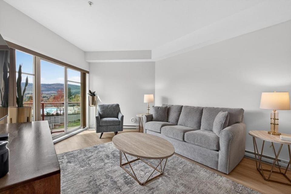 Spectacular View 1 Bdrm in Amenity Filled Resort #202 House in West Kelowna