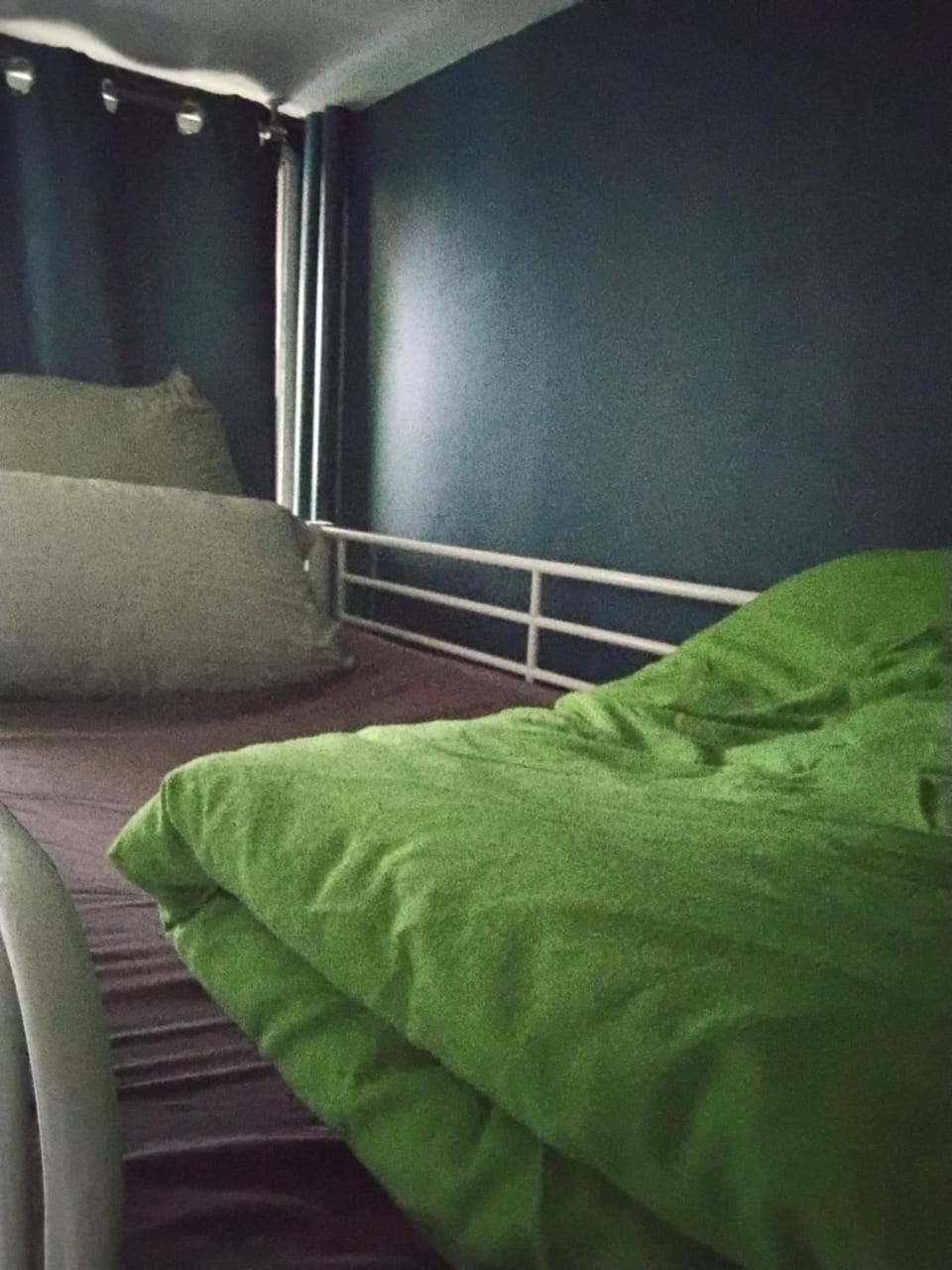 Le " Cerisier " Villa Male dorm shared room 8pm to 10am Vacation rental in Île-de-France