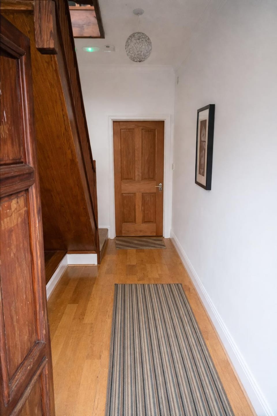 Luxury 3 Bedroom, Uplands, Parking, Near Beach Apartment in Swansea