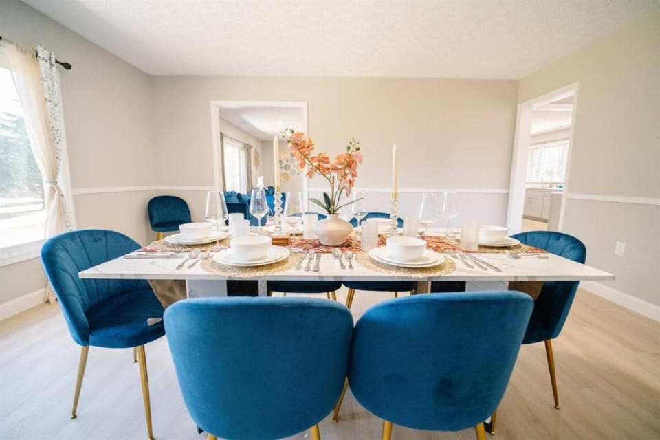Pet Friendly 5BR Great Falls Home Near Great Falls Park Dulles and Tysons House in Dranesville