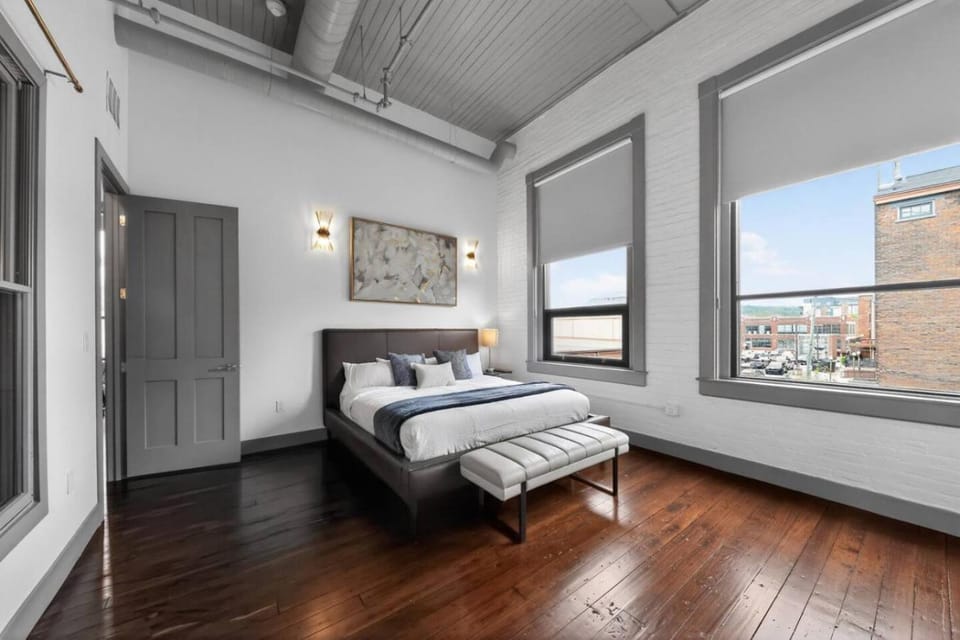 Luxury 3BR on TQL Stadium Washington Park House in Over The Rhine