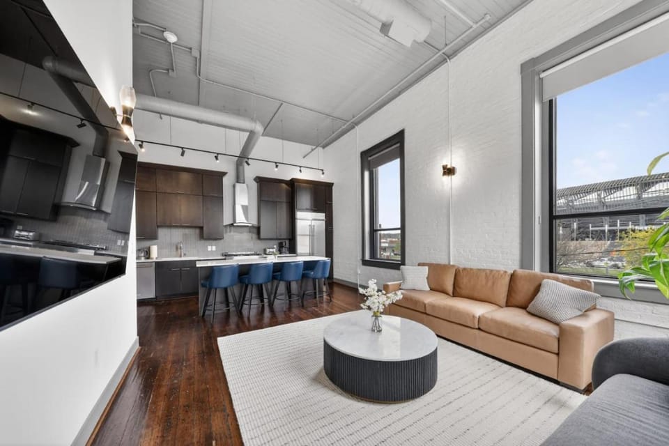 Luxury 3BR on TQL Stadium Washington Park House in Over The Rhine