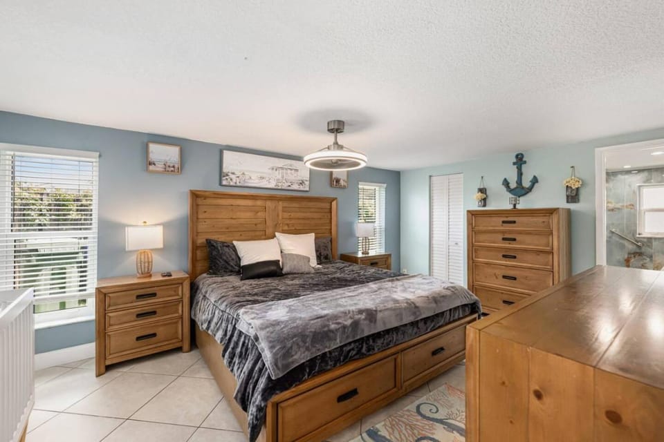 Family 3BR with Pool l Game Room l Walk to Water Park House in Margate