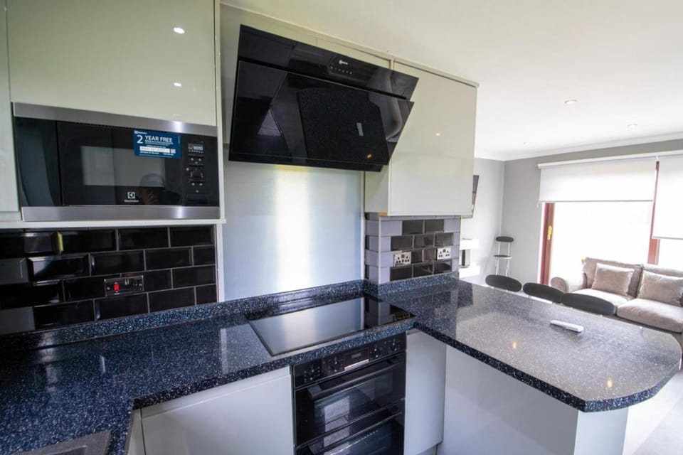 Yew 2 Bungalow, Parkdean Resorts - Camber Sands Campground/ 
RV Resort in Camber