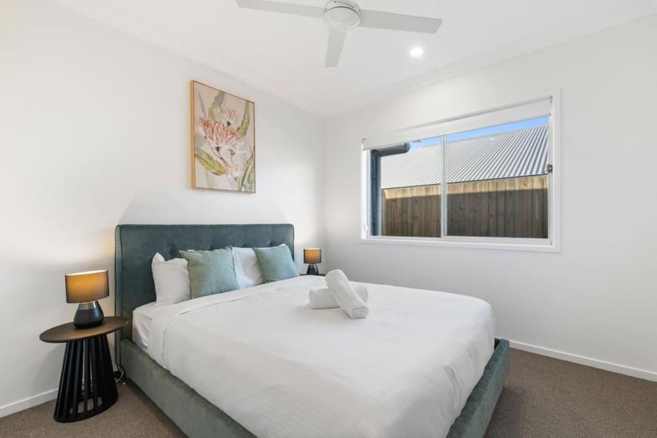 Brand New Modern and Comfortable Family Friendly Home House in Brisbane