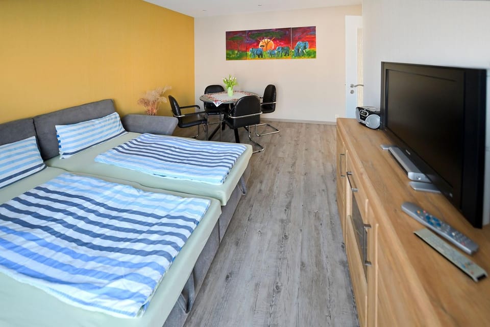 Bed, Living room, Seating area
