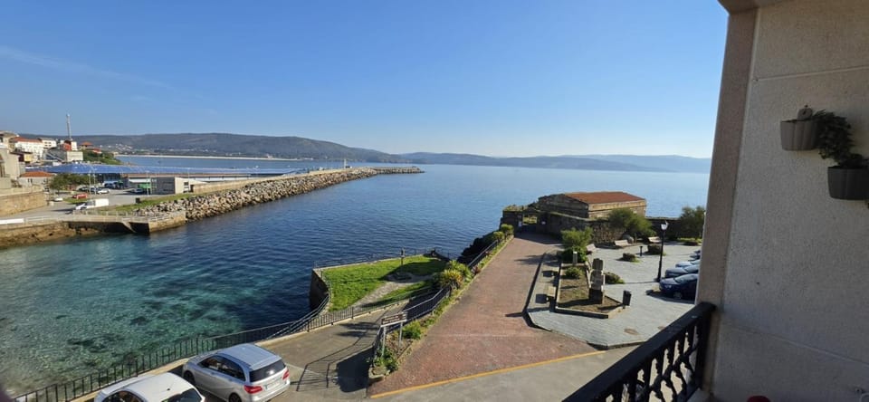 Amplio y céntrico piso con vistas al mar Apartment in Fisterra