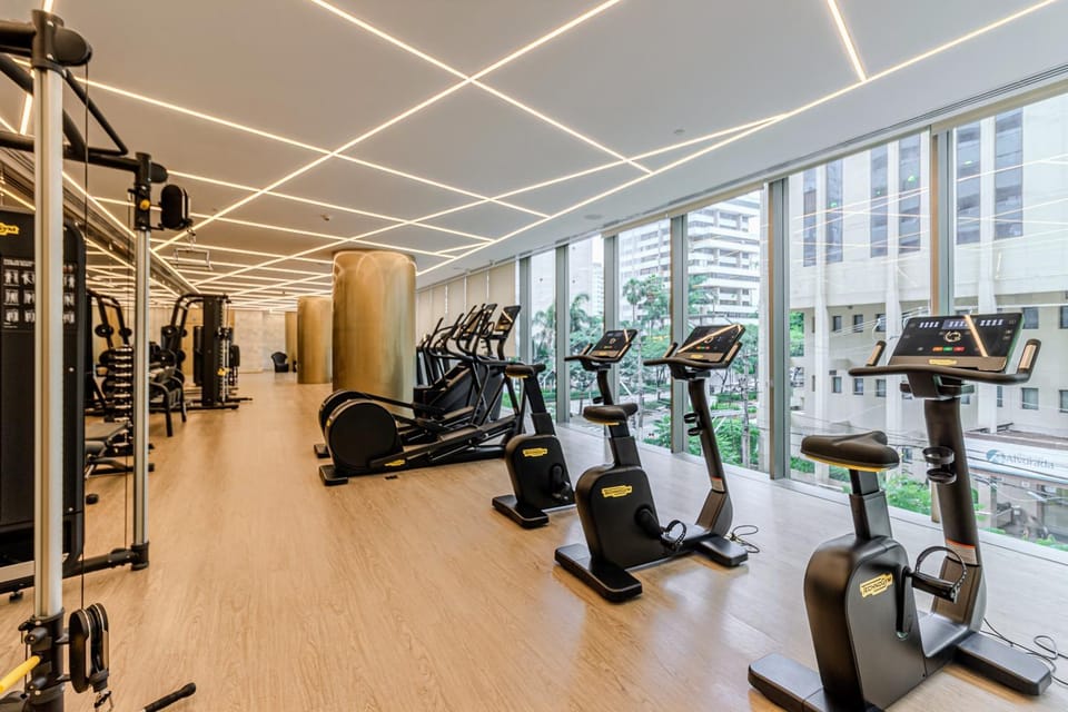 Property building, Day, Fitness centre/facilities