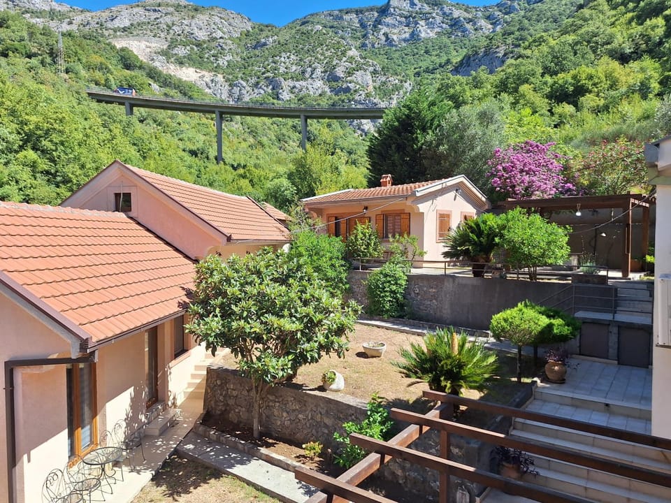 Canj Family Resort Apartment in Budva Municipality