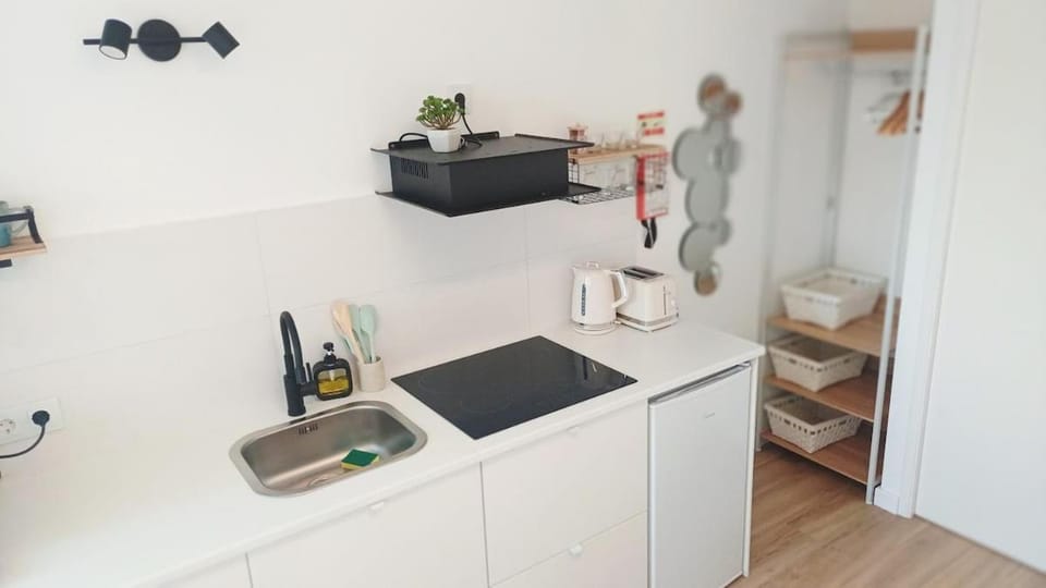 Seabird Lisbon Studio Apartment in Costa da Caparica