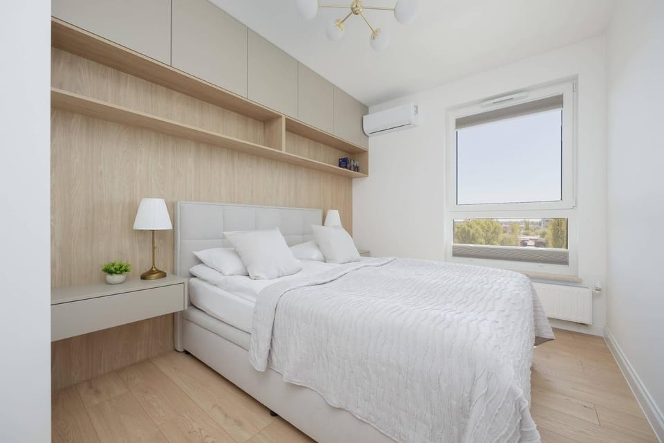 Bed, Photo of the whole room, Bedroom, air conditioner