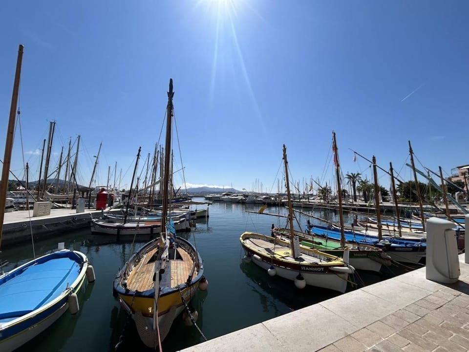 Day, Natural landscape, Activities, Sea view