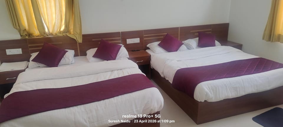 Photo of the whole room, Bedroom