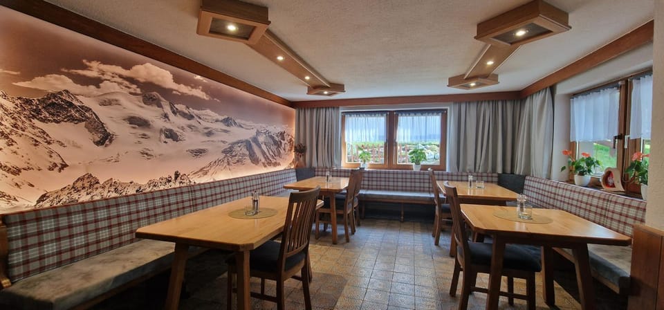 Gasthof Pension Santeler Inn in Tyrol