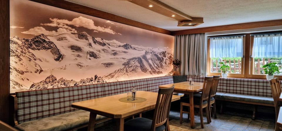 Gasthof Pension Santeler Inn in Tyrol