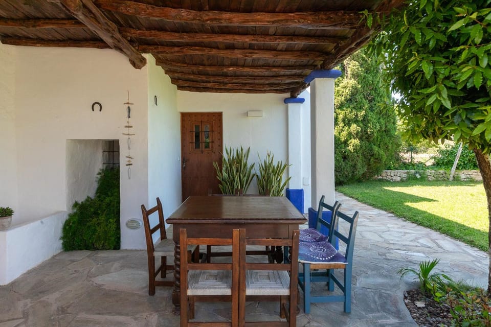 Garden, Dining area