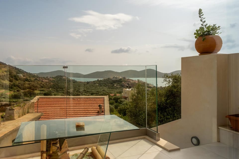 Patio, Mountain view