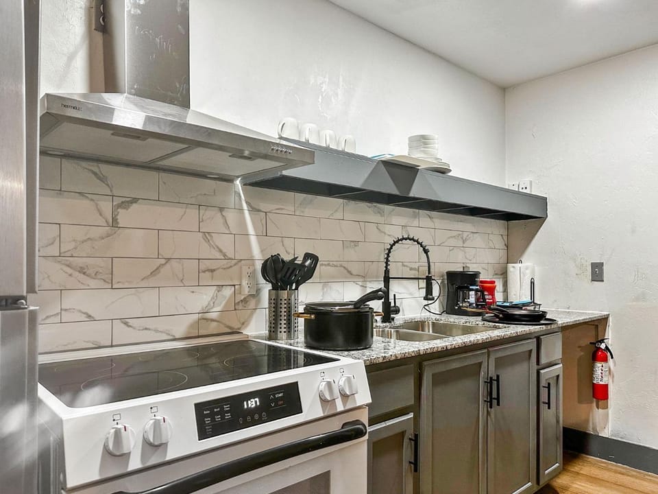 Home Sweet Stay 3BR Home in Pryor OK Apartment in Ozark Mountains