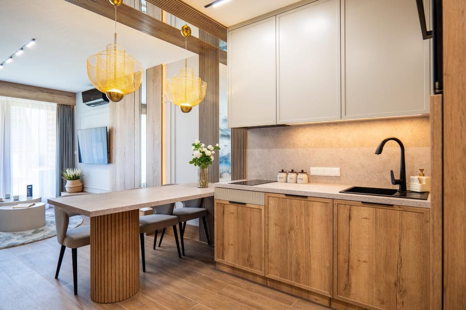 Kitchen or kitchenette, Living room