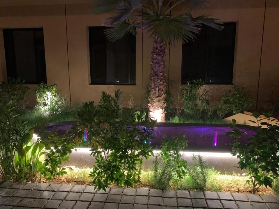 شقة فاخرة غرفتين وصالتين 7 دقائق عن المطار Apartment in Riyadh