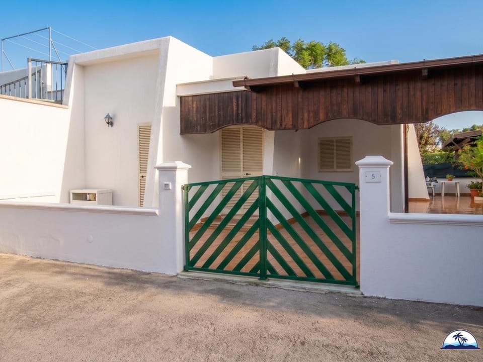 Property building, Balcony/Terrace