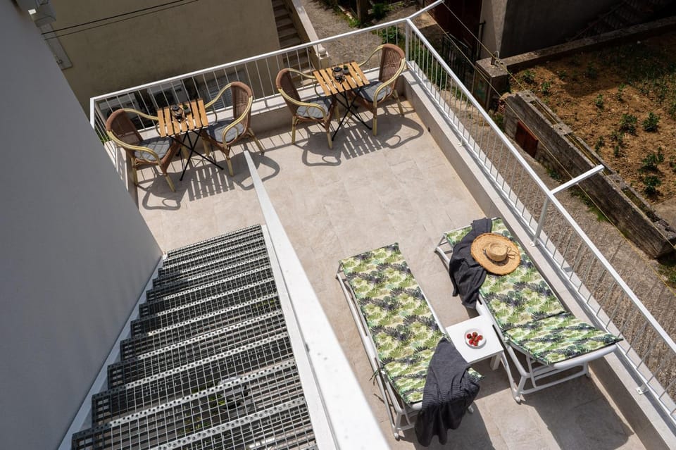Day, View (from property/room), Balcony/Terrace, sunbed