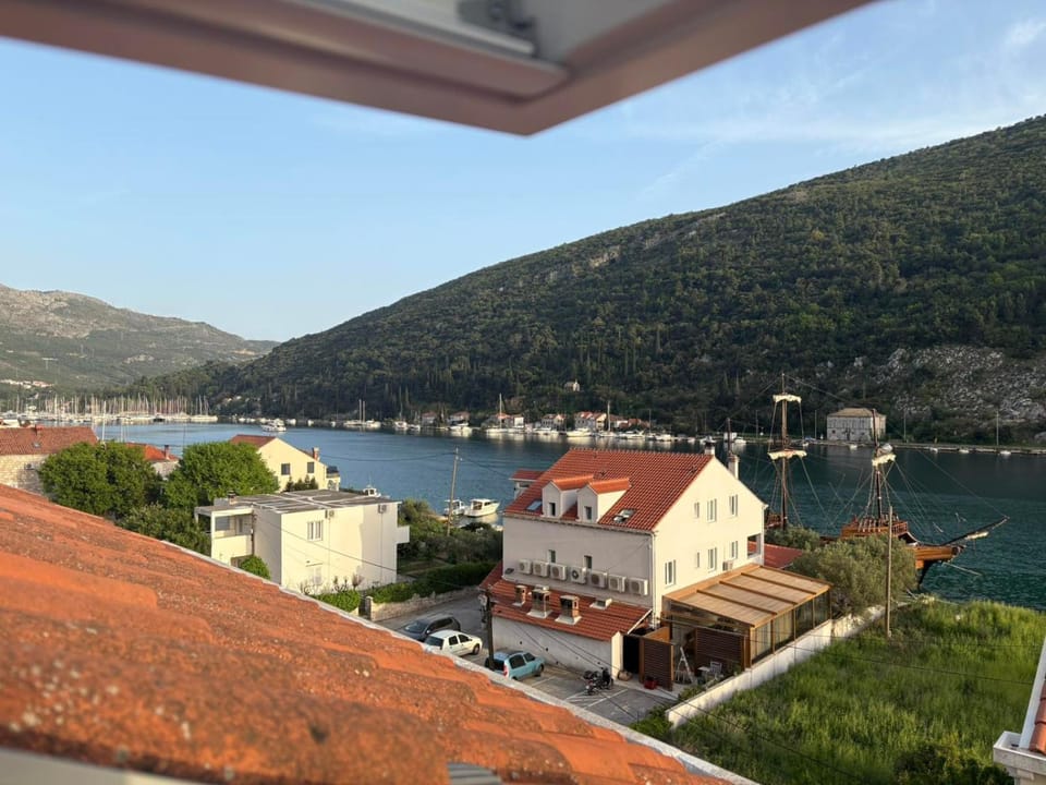 Nearby landmark, Restaurant/places to eat, Day, Natural landscape, View (from property/room), Pool view, River view, Sea view, Sea view, Breakfast
