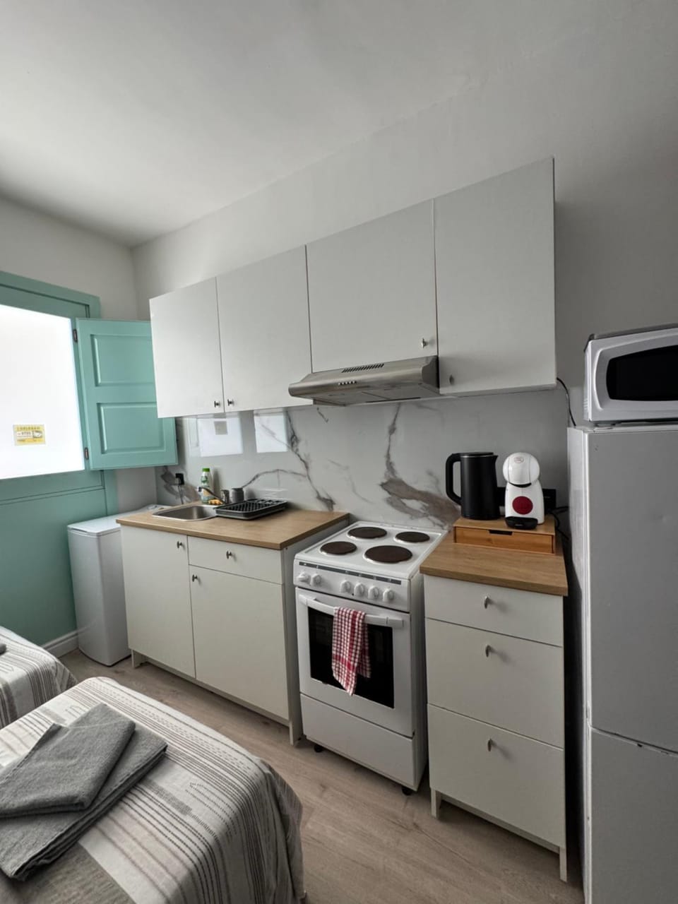 Kitchen or kitchenette, kitchen