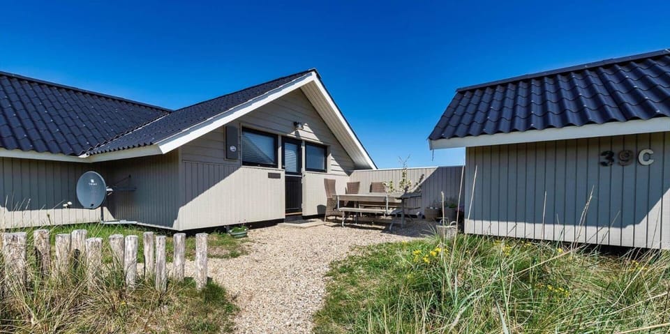 VE057-Vejers-Strand-Nordvej-39C House in Vejers