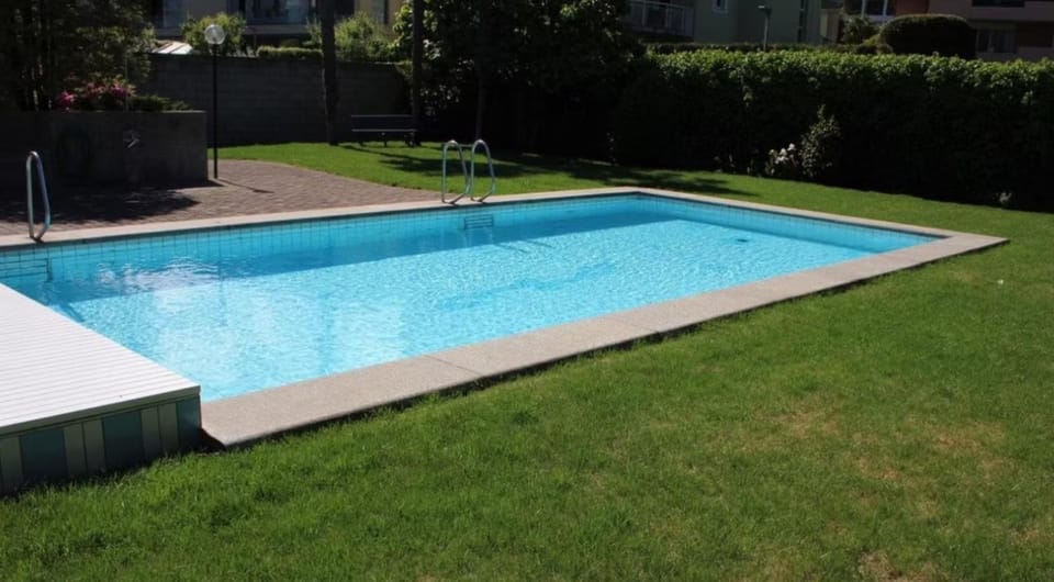 Garden, Swimming pool