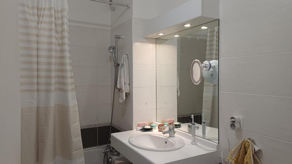 Appartement T2 Apartment in Provence-Alpes-Côte d'Azur