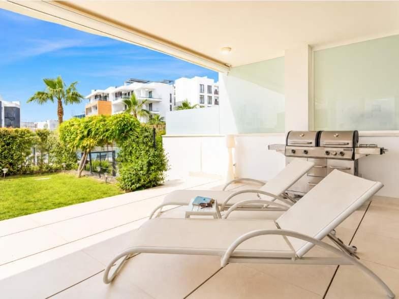 White modern retreat in Fuengirola - Ref 48 Apartment in Costa del Sol