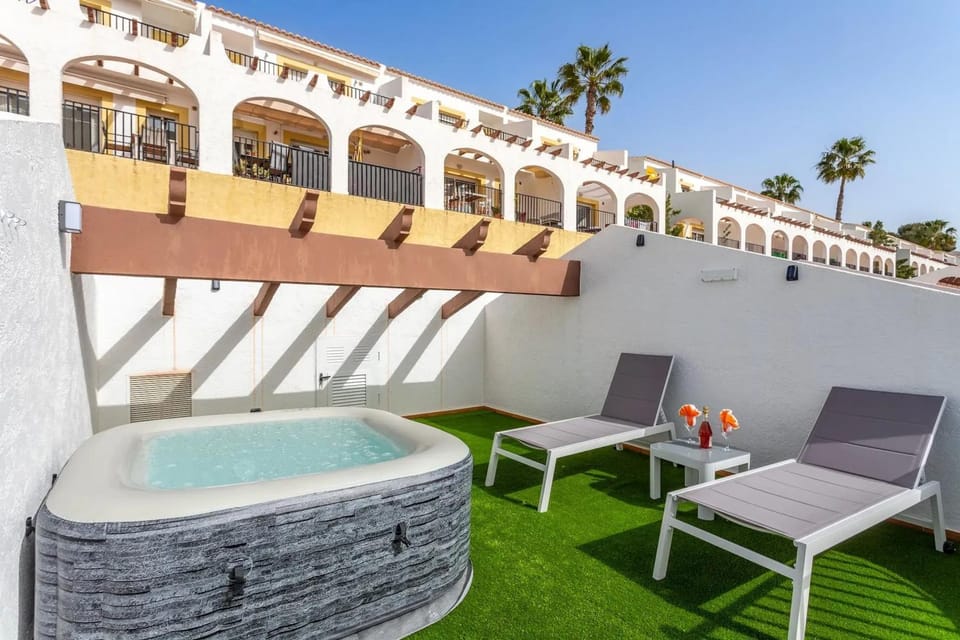 Apartment with Jacuzzi in Calp, 70 m², 4 Guests Apartment in Calp