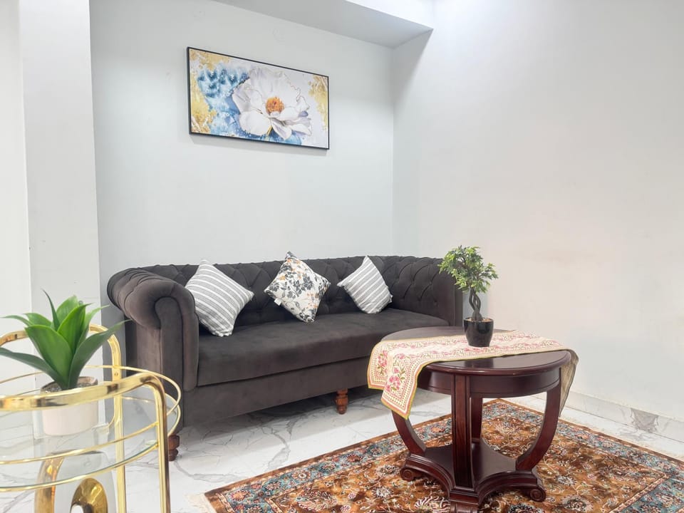 3BHK Luxurious Apt - Valley House #00202 Main CityCentre Hyd Apartment in Hyderabad