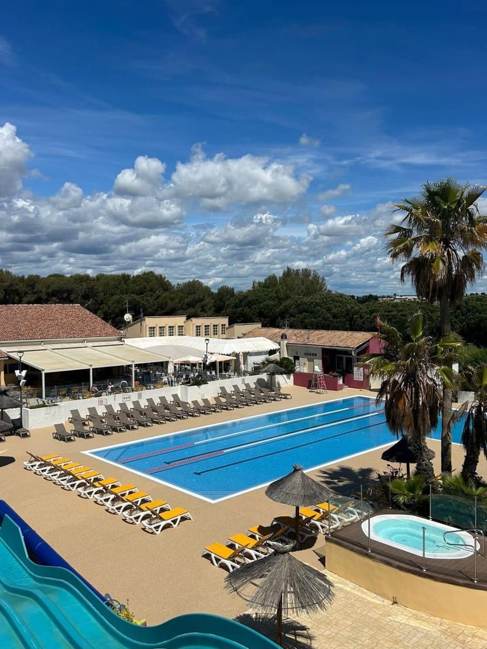 Swimming pool